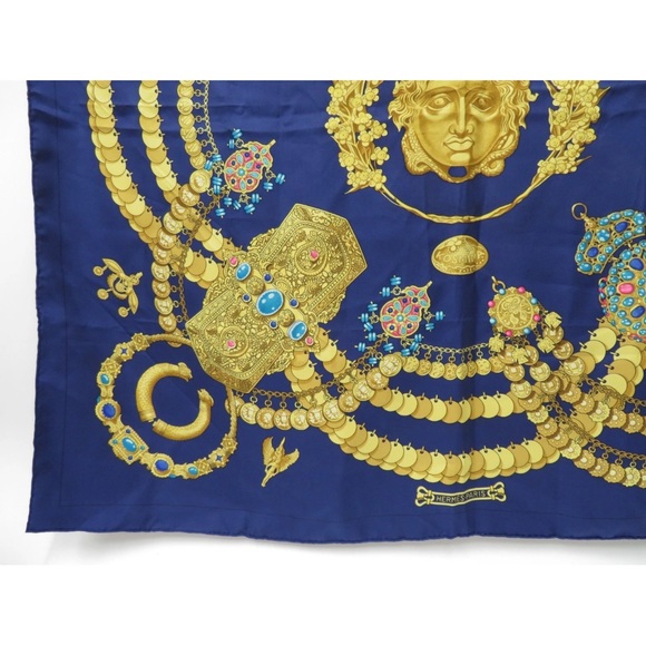 Authentic HERMES Silk Scarf Carre 90 Eperon d'or - Picture 4 of 9